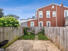 572 Hermitage Street, Philadelphia PA 19128