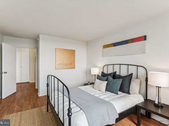 1326 Spruce Street 2304, Philadelphia PA 19107