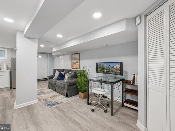 2849 Mills Avenue NE, Washington DC 20018