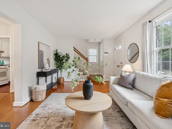 1119 S Edison Street, Arlington VA 22204