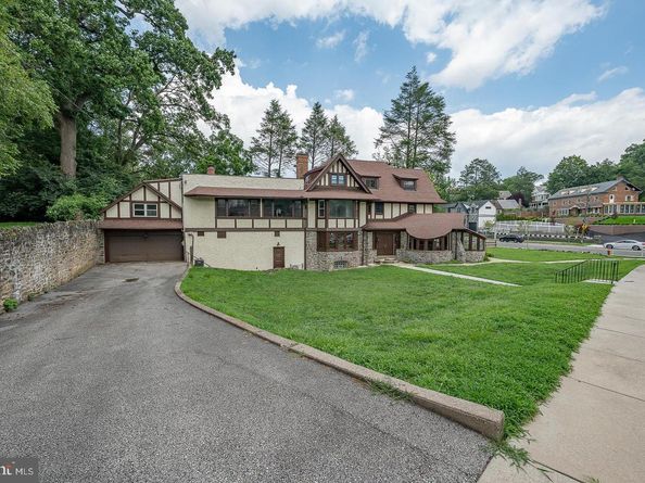 6640 Lincoln Drive, Philadelphia PA 19119