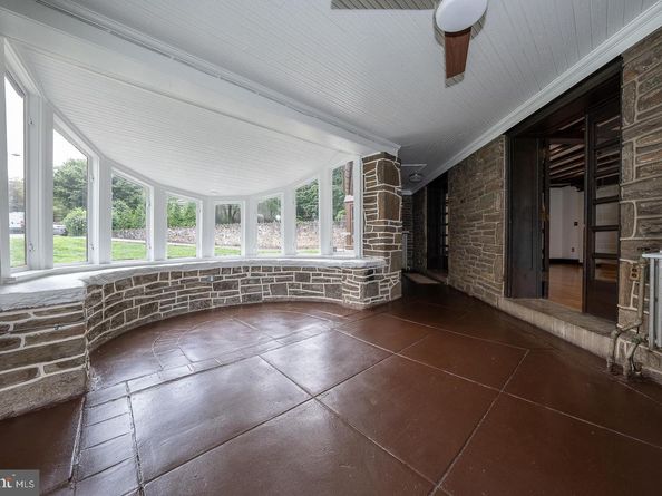 6640 Lincoln Drive, Philadelphia PA 19119