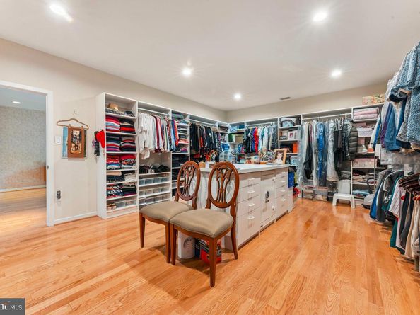 1427 Byberry Road, Huntingdon Valley PA 19006
