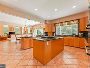 1427 Byberry Road, Huntingdon Valley PA 19006