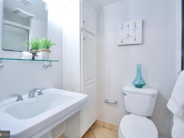 1280 21st Street NW 109, Washington DC 20036