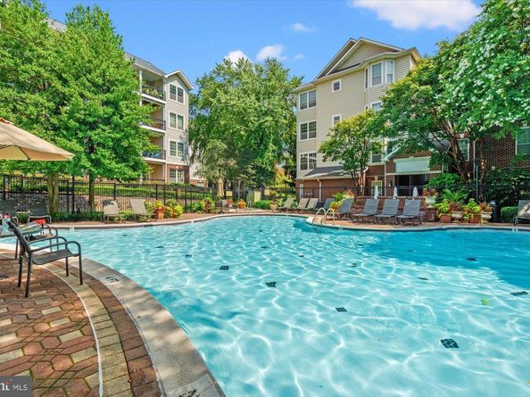 1571 Spring Gate Drive 6213, Mclean VA 22102