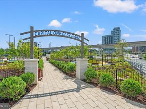 1571 Spring Gate Drive 6213, Mclean VA 22102