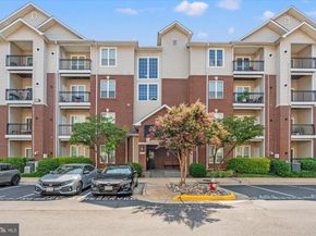 1571 Spring Gate Drive 6213, Mclean VA 22102