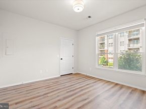 1571 Spring Gate Drive 6213, Mclean VA 22102