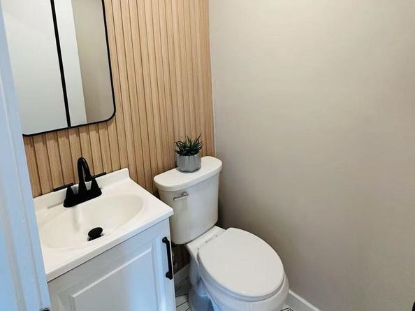 4374 Deerpath Lane, Philadelphia PA 19154