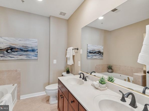 1304 N Danville Street, Arlington VA 22201