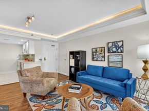900 N Taylor Street 2006, Arlington VA 22203