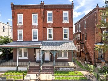 925 Belmont Avenue