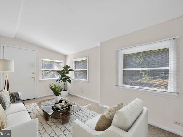 6216 Massachusetts Avenue, Bethesda MD 20816