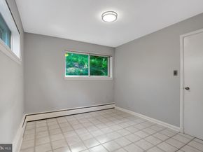 811 E Timber Branch Parkway, Alexandria VA 22302