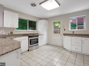 811 E Timber Branch Parkway, Alexandria VA 22302