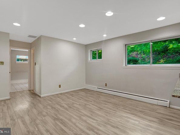 811 E Timber Branch Parkway, Alexandria VA 22302