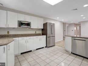 811 E Timber Branch Parkway, Alexandria VA 22302