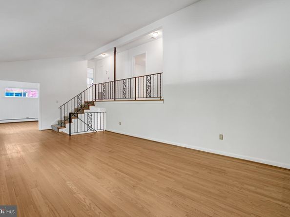 811 E Timber Branch Parkway, Alexandria VA 22302