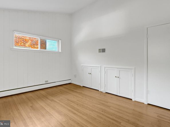 811 E Timber Branch Parkway, Alexandria VA 22302