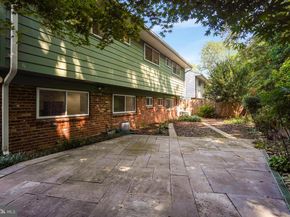 811 E Timber Branch Parkway, Alexandria VA 22302