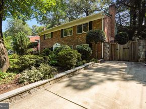 811 E Timber Branch Parkway, Alexandria VA 22302