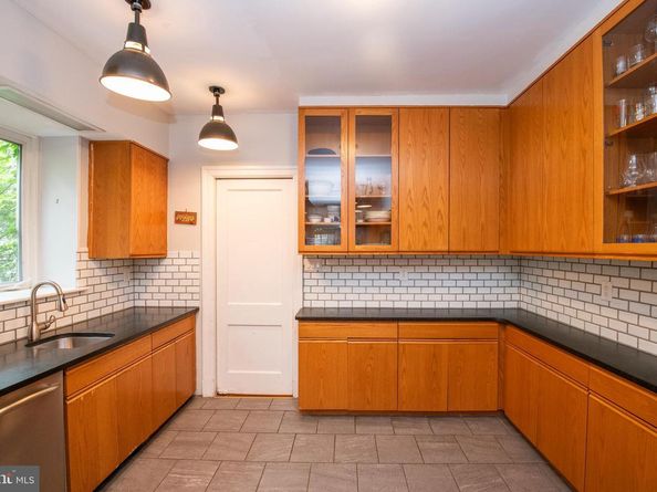 629 W Cliveden Street, Philadelphia PA 19119
