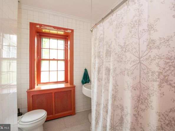 629 W Cliveden Street, Philadelphia PA 19119
