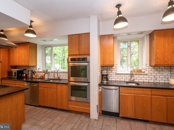 629 W Cliveden Street, Philadelphia PA 19119