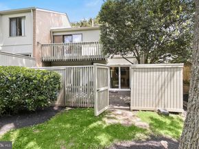 5230 Pooks Hill Road D26, Bethesda MD 20814