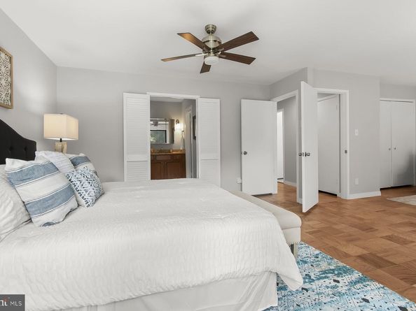 5230 Pooks Hill Road D26, Bethesda MD 20814