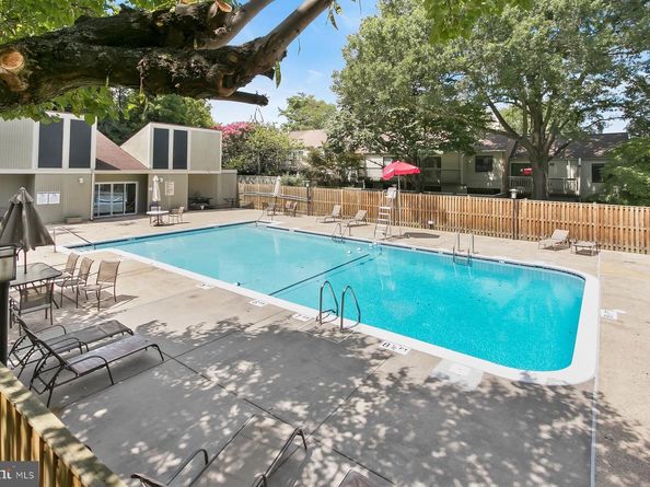 5230 Pooks Hill Road D26, Bethesda MD 20814
