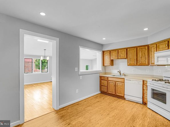2301 N Edison Street, Arlington VA 22207