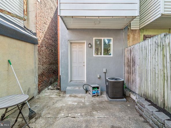 2002 S Hemberger Street, Philadelphia PA 19145