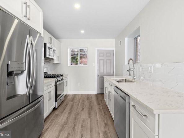2002 S Hemberger Street, Philadelphia PA 19145