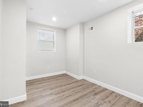 2002 S Hemberger Street, Philadelphia PA 19145
