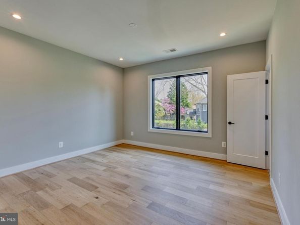 1127 Guilford Court, Mclean VA 22101