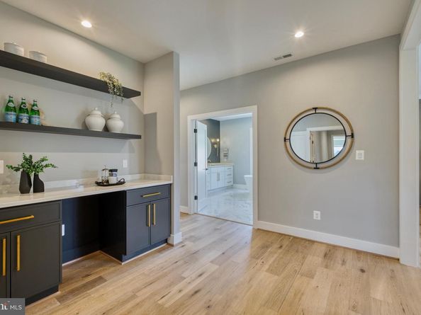 1127 Guilford Court, Mclean VA 22101
