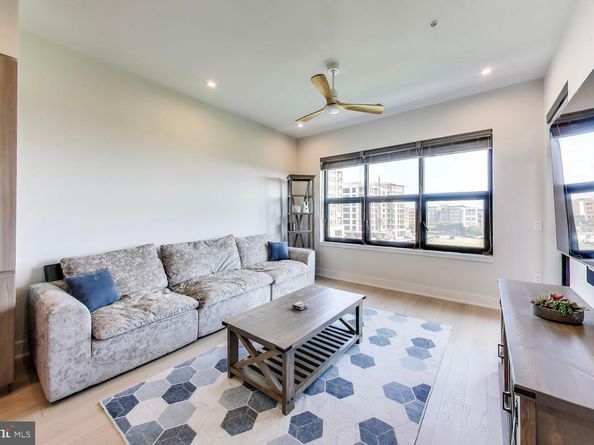 701 Swann Avenue 507, Alexandria VA 22301