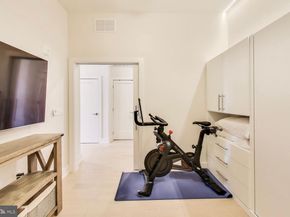 701 Swann Avenue 507, Alexandria VA 22301