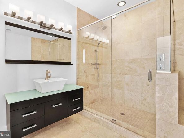 2103 E Susquehanna Avenue, Philadelphia PA 19125