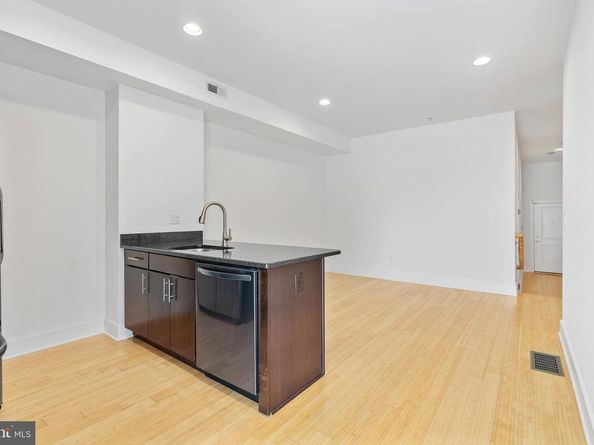 2103 E Susquehanna Avenue, Philadelphia PA 19125