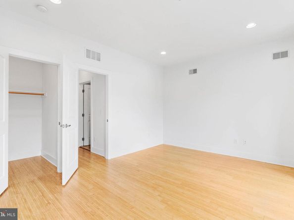 2103 E Susquehanna Avenue, Philadelphia PA 19125