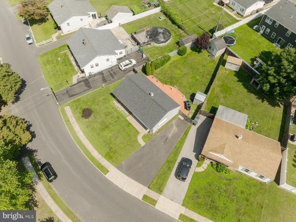 2817 Anzac Avenue, Abington PA 19001