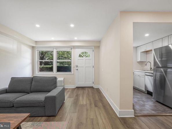 4637 20TH Road N, Arlington VA 22207