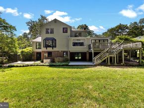 8908 Lynnhurst Drive, Fairfax VA 22031