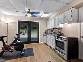 8908 Lynnhurst Drive, Fairfax VA 22031