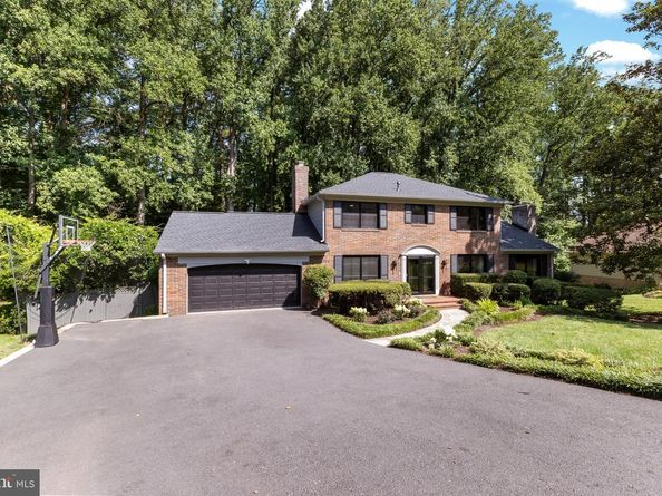 8908 Lynnhurst Drive, Fairfax VA 22031