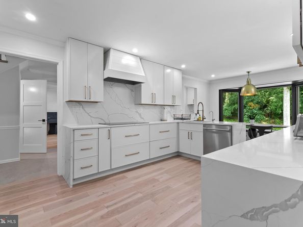 8908 Lynnhurst Drive, Fairfax VA 22031