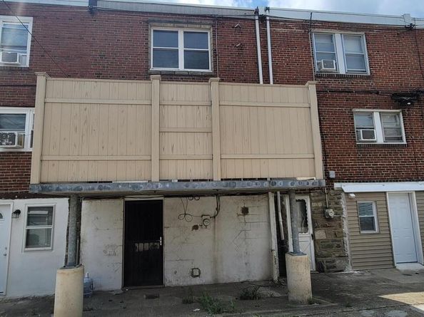2061 Simon Street, Philadelphia PA 19124